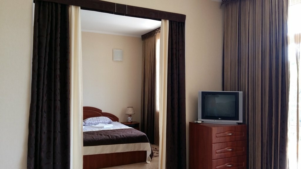 Гостевой дом Усадьба у графского парка Алупка-29