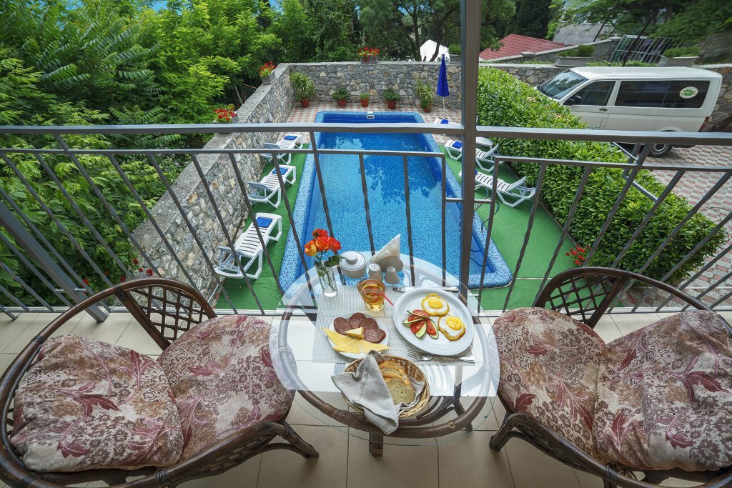 Гостевой дом Усадьба у графского парка Алупка-16