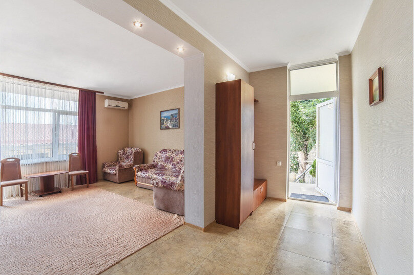 Гостевой дом Усадьба у графского парка Алупка-53