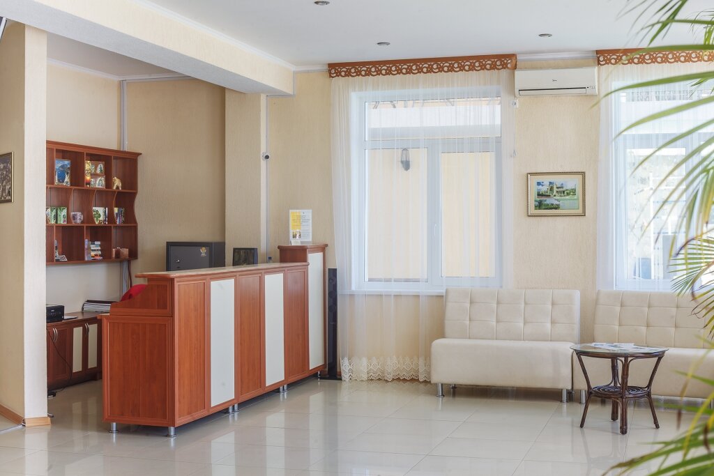 Гостевой дом Усадьба у графского парка Алупка-9