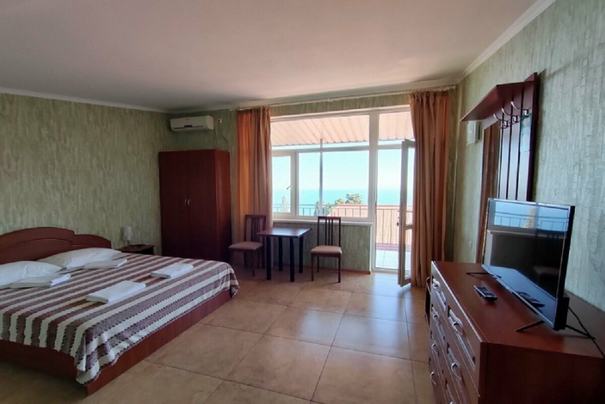 Гостевой дом Усадьба у графского парка Алупка