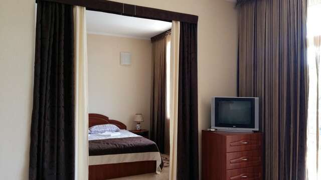 Гостевой дом Усадьба у графского парка Алупка-28