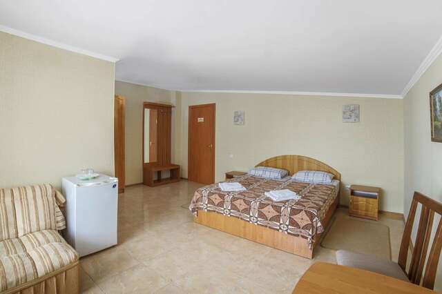 Гостевой дом Усадьба у графского парка Алупка-81