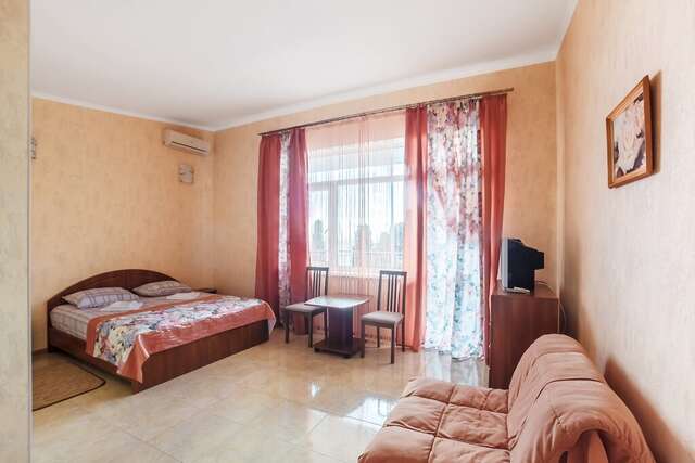 Гостевой дом Усадьба у графского парка Алупка-76