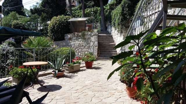 Гостевой дом Усадьба у графского парка Алупка-26