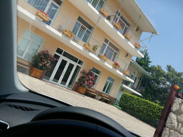 Гостевой дом Усадьба у графского парка Алупка-27