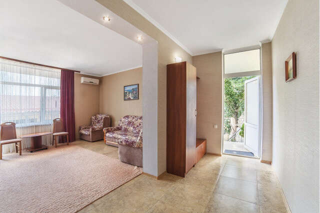 Гостевой дом Усадьба у графского парка Алупка-52