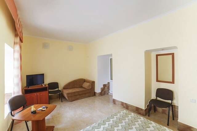 Гостевой дом Усадьба у графского парка Алупка-70